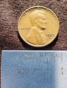 1957 D WHEAT PENNY - Picture 1 of 2