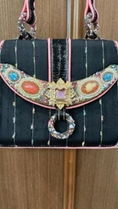 OLDER Mary Frances NWT BLACK & PINK BEADED SHOULDER HANDBAG PURSE SNAP CLOSURE - Picture 1 of 2