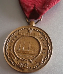Superb UNITED STATES - US NAVY GOOD CONDUCT FULL SIZE MEDAL - Picture 1 of 3