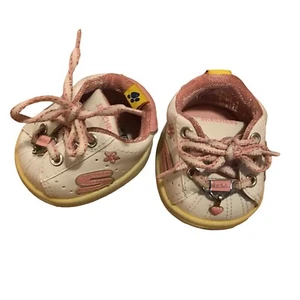 Build-A-Bear Sketcher Sneakers With Heart Charm Pink & White - Bild 1 von 6