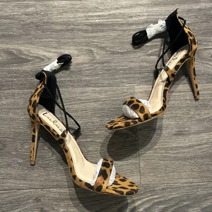 NEU LULUS Größe 9 Aimee Wildleder Leopard Schnürschuhe schwarz Tiermotiv Riemchen - Bild 1 von 11