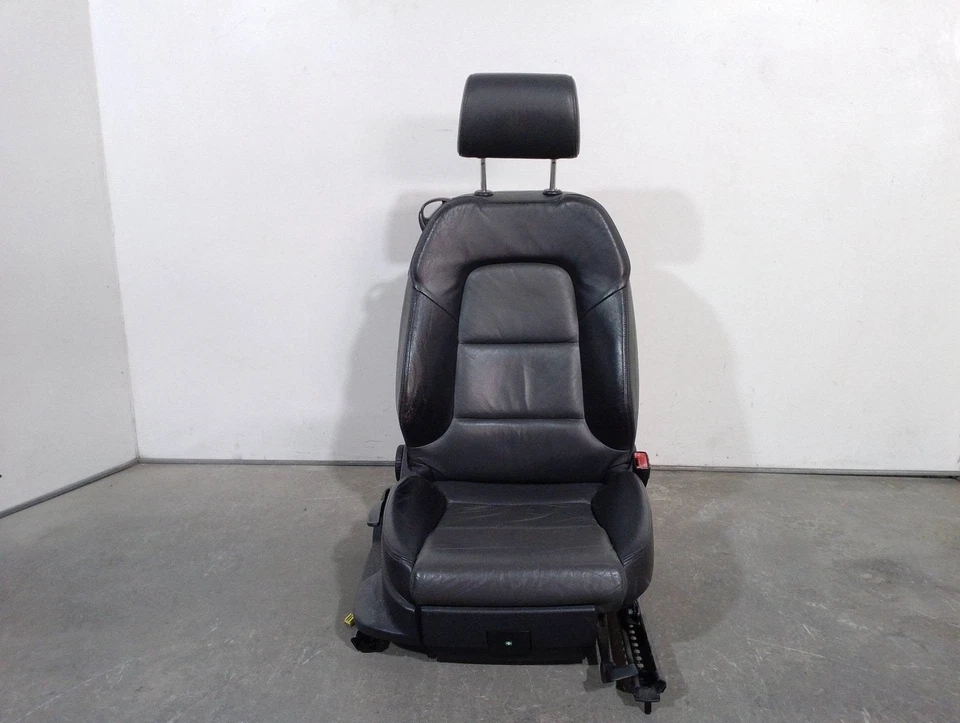 8P0898022 ASIENTO DELANTERO DERECHO / 3 PUERTAS / CUERO NEGRO / 5151584 PARA AUD - Imagen 1 de 4