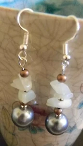 Perlmutt Perlen elegante Ohrringe 1 Paar Handarbeit grün Haken Sterling neu - Bild 1 von 4