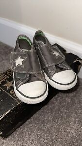 CONVERSE One Star Charcoal & White Infant One Flap Sneakers Size 9
