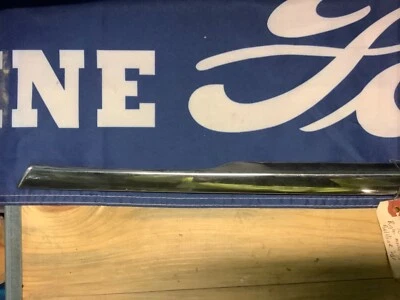 Nuevo de Lote Antiguo 1955 1956 Ford Customline Mainline Línea de Cinturón Derecha Moldura Foto 1 de 4