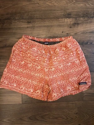 Patagonia Shrots Hombres Mediano Rojo Negro Floral Hawaiano Bolsos Gimnasio Correr Playa Foto 1 de 4