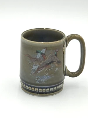 TAZA DE PORCELANA IRLANDESA PATOS ÁNADES REALES IRLANDA BASE CON CUENTAS AZUL INTERIOR JARRA WADE Foto 1 de 4