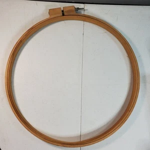 Aro bordado madera vintage 14" con cierre de tuerca de ala - Imagen 1 de 3