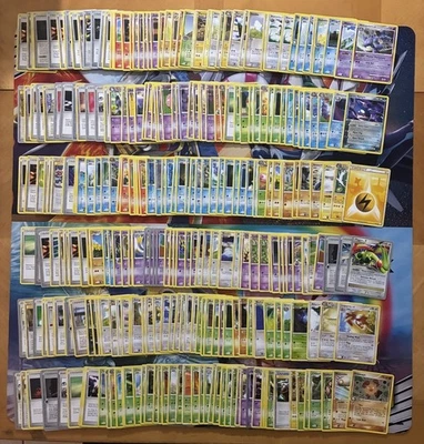 Vintage Pokemon Card Lot Fire Ampharos Energy Kyogre Flygon 290+ - Image 1 of 4