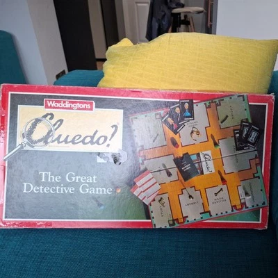 Waddingtons Vintage 1990s  Cluedo - Complete The Great Detective Board Game - Image 1 of 4