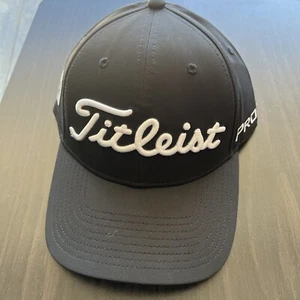 Brand New Mens Titleist Golf Hat Black - Picture 1 of 3