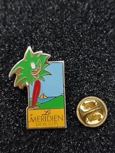 Pin's Pins Pin Enamel 40 France MARTINIQUE Les 3 ilets Hôtel "Le MÉRIDIEN" - Imagen 1 de 3