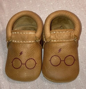 Freshly Picked Harry Potter Moccasins Premium Leather Baby Mocs Booties Size 1 - Picture 1 of 8