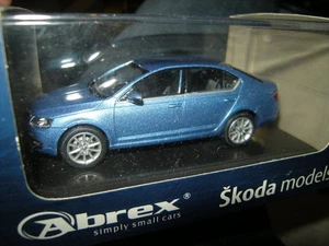 1:43 Abrex Skoda Octavia Combi Scout blau-metallic in OVP - Picture 1 of 1