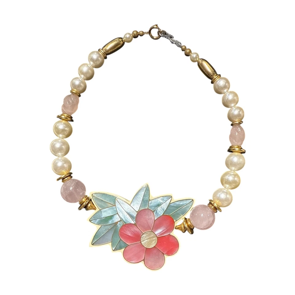 VINTAGE LEE SANDS Gold Tone Inlayed MOP Flower & Rose Quartz Necklace LS447 - Image 1 of 4