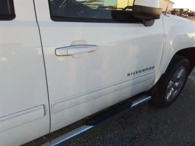 Passenger Front Door Thru 11/14/10 Fits 07-11 AVALANCHE 1500 3387582 - Image 1 of 4