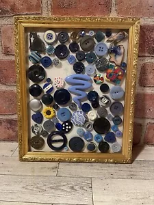 Vintage Schmuck/Knöpfe, verschiedene Farben blau, gerahmtes Kunstdeko - Bild 1 von 6