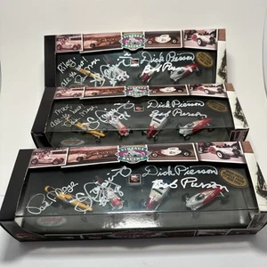 2001 Hot Wheels Collectibles Vintage Racing Bruce Meyer Gallery SIGNED- See NOTE - Picture 1 of 6