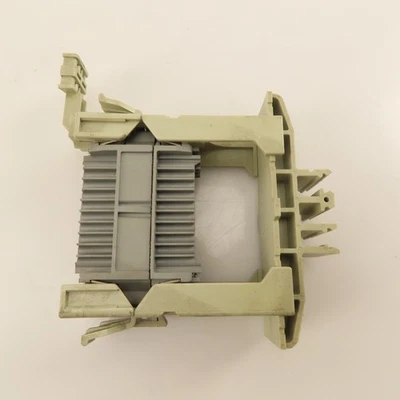 Harting Han-D40F 40 Position 400V 16A Panel Din Rail Connector Male/Female - Image 1 of 4