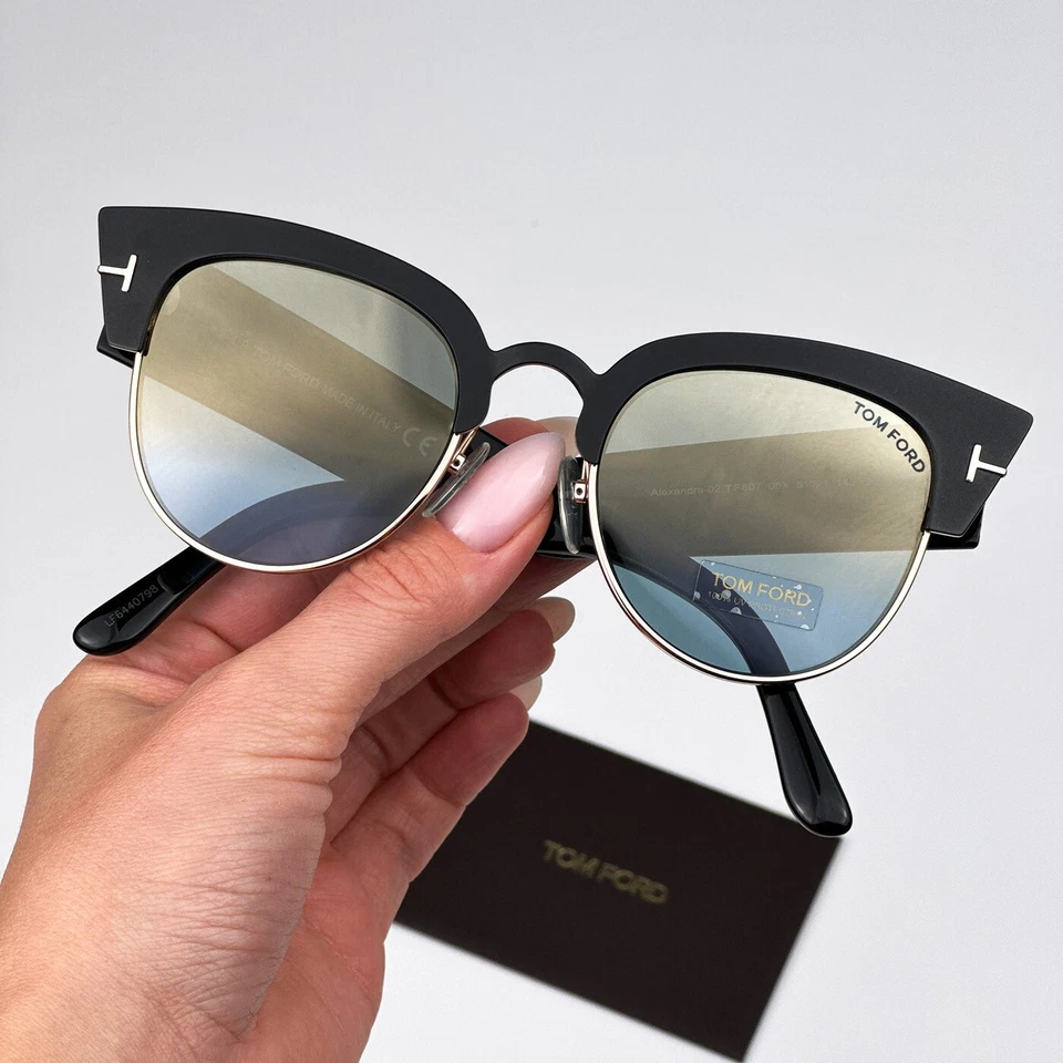 Tom Ford TF 607 Sunglasses 05x Black