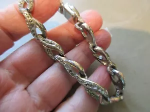 PRETTY VINTAGE SILVER TONE MARCASITE RETRO ART DECO BOX CLASP CHARM BRACELET OLD - Picture 1 of 6