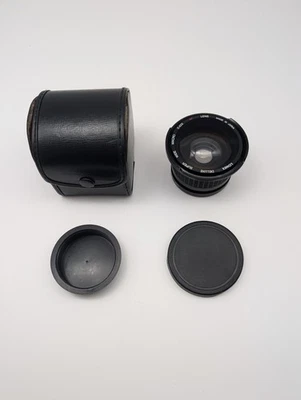 Lomex Deluxe Super Wide Macro 0.42X AF Lens Made in Japan with Case & Caps - Image 1 of 3