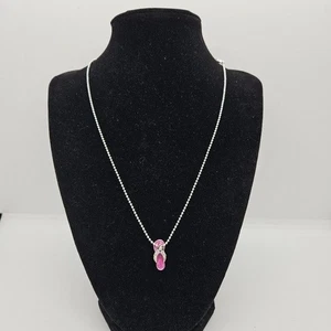 Avon silver tone chain necklace with pink flip flop pendant - Picture 1 of 4