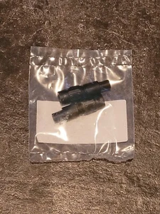 NEW Fluke TRM50 50 Ohm Feed Through Oscilloscope BNC Terminator 1 Piece - Picture 1 of 2