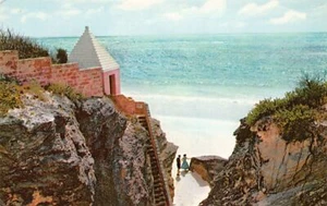 Bermuda - A secluded cove on the island - Publ. Pan Am - Picture 1 of 2