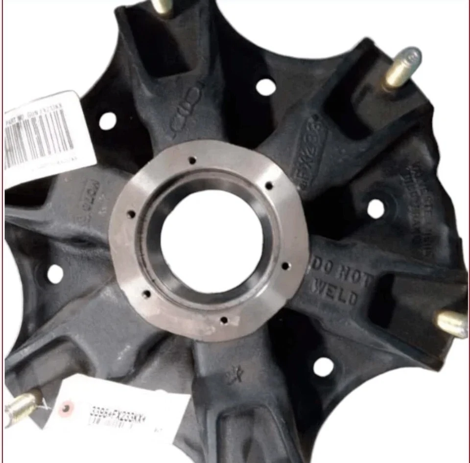 OEM Mack front Hub for RD Models 3398-FX233KX - Image 1 of 1