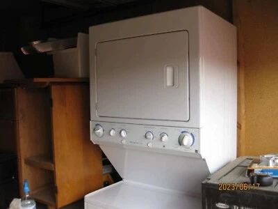 Frigidaire stackable washer dryer gas - Image 1 of 4