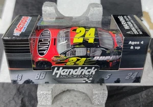 2011 Impala #24 Jeff Gordon DUPONT 1/64 Diecast C241865DUJG - Picture 1 of 3