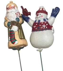 Vintage Blasform Weihnachtsmänner & Schneemann 2er Set Blumen Pick Weihnachtsfiguren LESEN - Bild 1 von 7