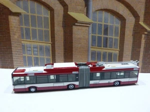 Autobus                           69/52 - Picture 1 of 4