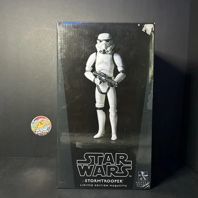 Star Wars Stormtrooper Limited Edition Maquette Statue Gentle Giant 377/2300 - Image 1 of 4