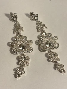 Claire's Elegant Formal Clear Rhinestone Silver Chandelier Dangle Earrings  - Picture 1 of 5