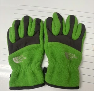 The North Face Boys Denali Fleece Winter Gloves  Green Size : Small (6-7) Years - Picture 1 of 7