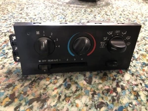 99-02 Nissan Quest Van SE Used Dash Interior Climate Temperature Control Switch - Picture 1 of 10