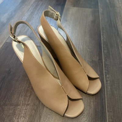 Sandalias Seychelles de cuero con cuña punta abierta talla 9 color tostado Foto 1 de 4