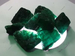 550 Ct Natural Emerald Huge Rough Earth Mined Certified Green Loose Gemstone Lot - Picture 1 of 9