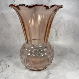 Lovely Vintage Anchor Hocking Tall Pink Pineapple Vase 8.5 in. ~ Nice! - Picture 1 of 17