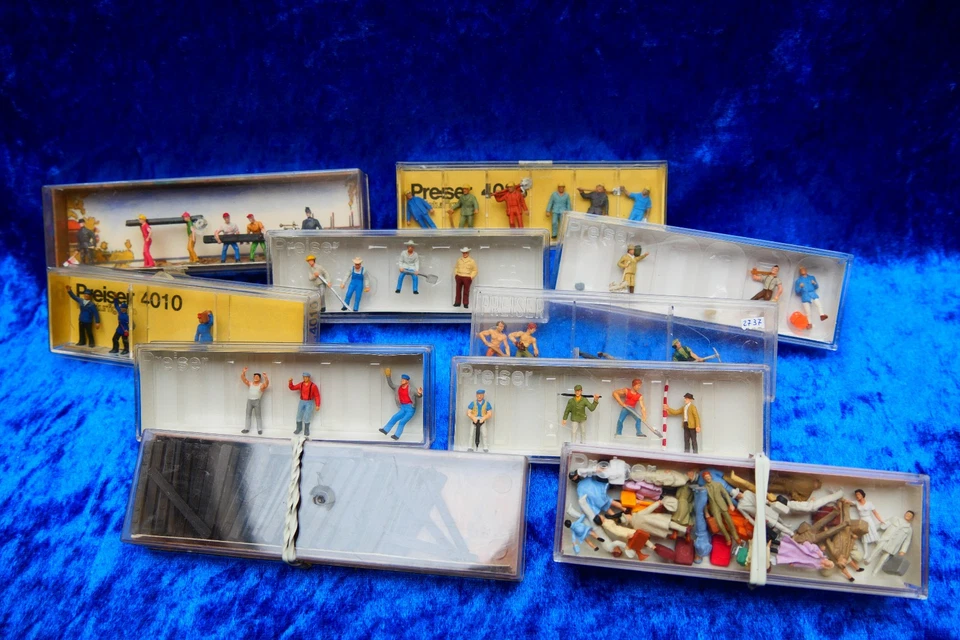 AUSWAHL: Preiser / Noch / Merten / Faller - Figuren, Tiere, Fuhrwerke H0 - OVP - Bild 1 von 1