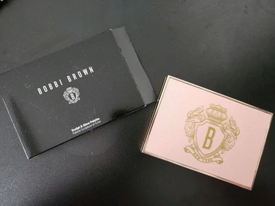 Paleta Bobbi Brown Sculpt & Glow LIGHT (polvo y rubor de alta iluminación) Foto 1 de 4