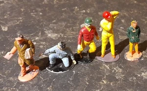 Verschiedene Figuren x5 - Bild 1 von 2