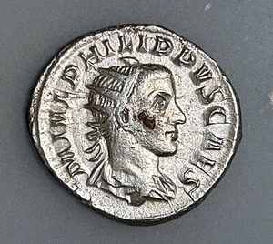 Roman Empire Philippus II. AR Antoninian gVF - Picture 1 of 2