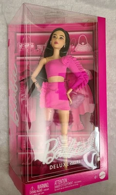 Muñeca Barbie Estilo Deluxe #2 Barbiecore Rosa Negro Pelo Prótesis Pierna HYV26 NUEVA Foto 1 de 4