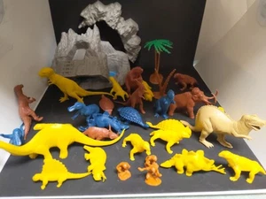 1970 Marx Dinosaurier S und Höhlenmenschen Set mit Originalkarton  - Bild 1 von 13