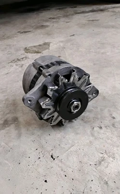 Alternador para Yanmar 3JH2, 3JH2BE, 3JH2E 1991-1999, 3JH3 1999-2003; 400-44130 Foto 1 de 4