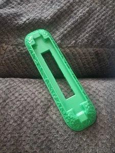 Fisher Price Barnyard Bingo 1994 Replacement Piece Green Stand Very Good - Picture 1 of 8