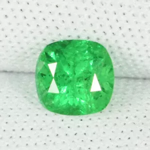 1,13 ct TOP GLANZ SCHÖNER GRÜNER NATÜRLICHER TSAVORIT GRÜNER GRANAT SQ Cus Siehe Vdo DIS - Bild 1 von 3